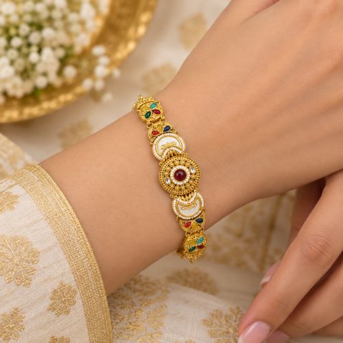 Pearl Statement Hand Bracelet